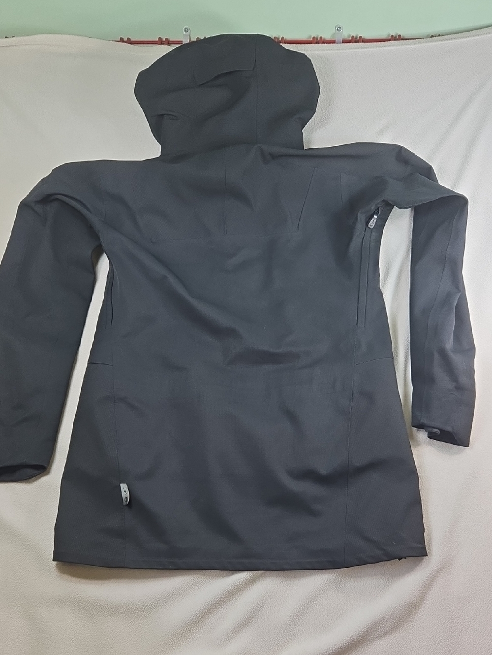 Ladies Halti Black Technical Hooded Jacket - Picture 11 of 11